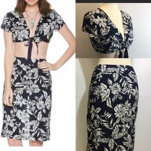 Bundle and save Swell crop top and skirt